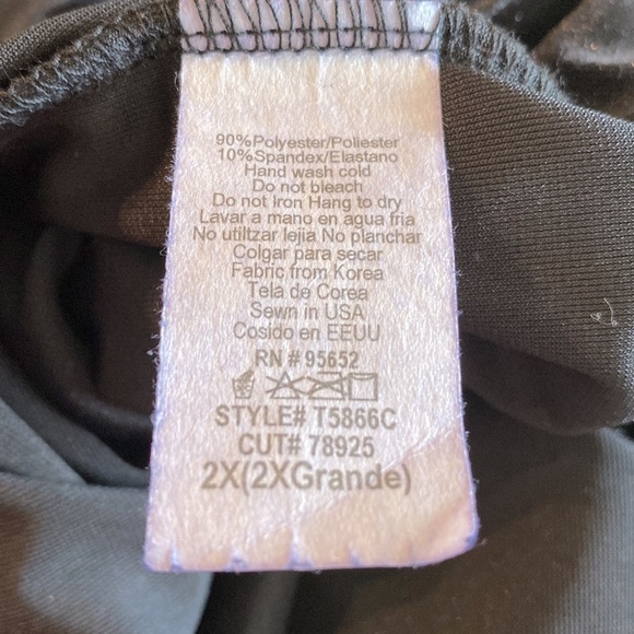 Y2K Sans Souci velour top.  Black. Red & Silver Lurex thread stripes sleeves. - Picture 9 of 9